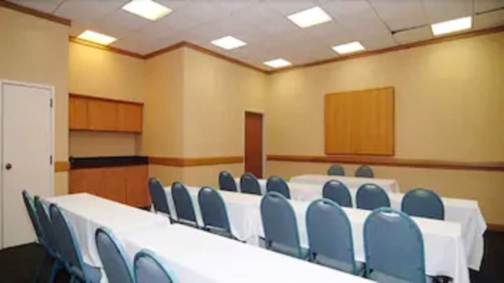 Pan American Inn And Suites Albuquerque Bagian luar foto