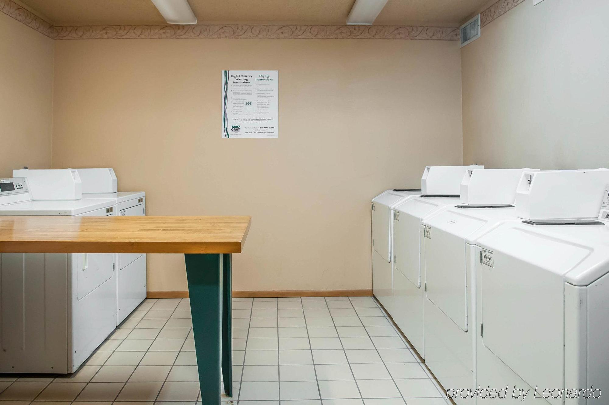 Pan American Inn And Suites Albuquerque Bagian luar foto