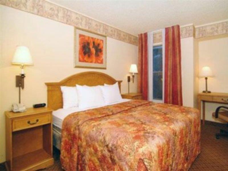 Pan American Inn And Suites Albuquerque Bagian luar foto