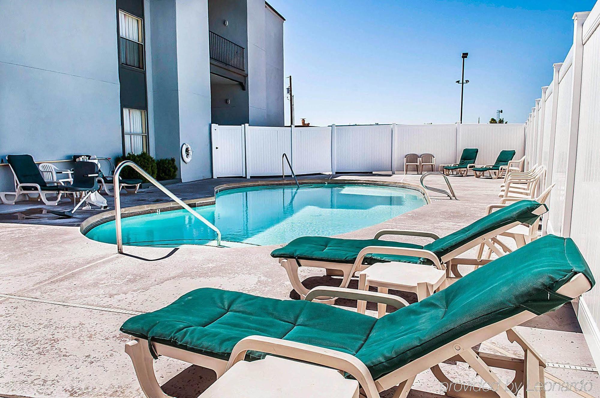 Pan American Inn And Suites Albuquerque Bagian luar foto