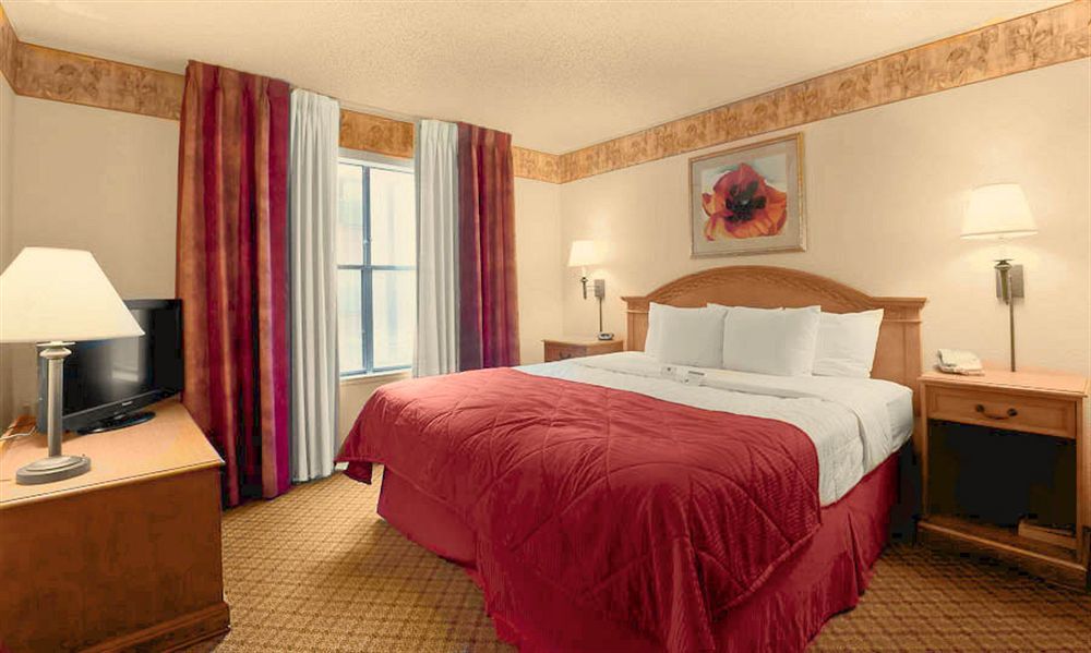Pan American Inn And Suites Albuquerque Bagian luar foto