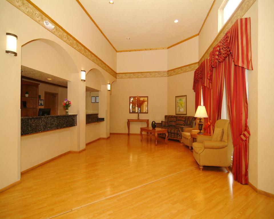 Pan American Inn And Suites Albuquerque Bagian luar foto